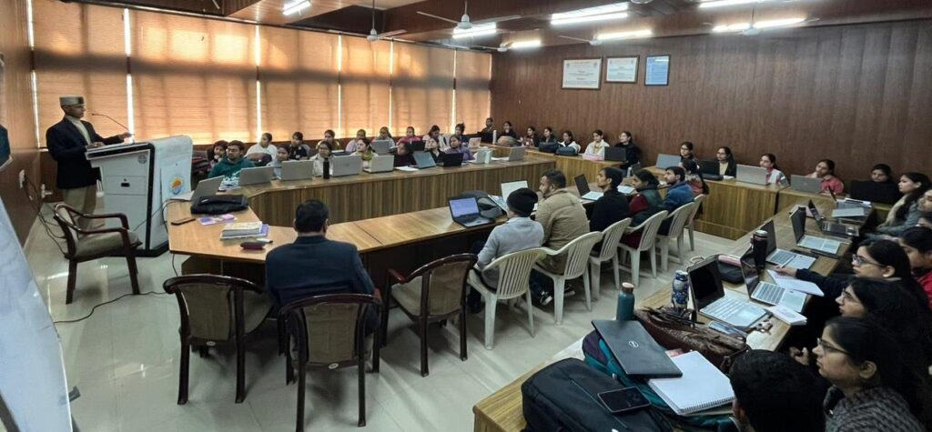 Inauguration of weekly research methodology workshop in Kurukshetra University Department of Commerce, 44 researchers participated