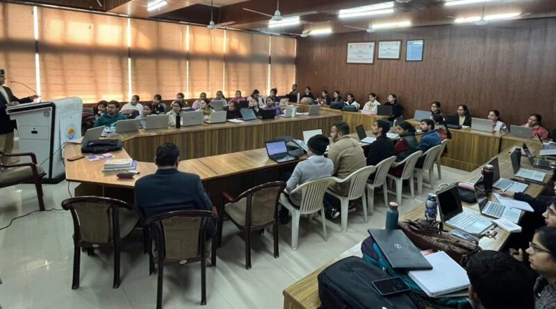 Inauguration of weekly research methodology workshop in Kurukshetra University Department of Commerce, 44 researchers participated