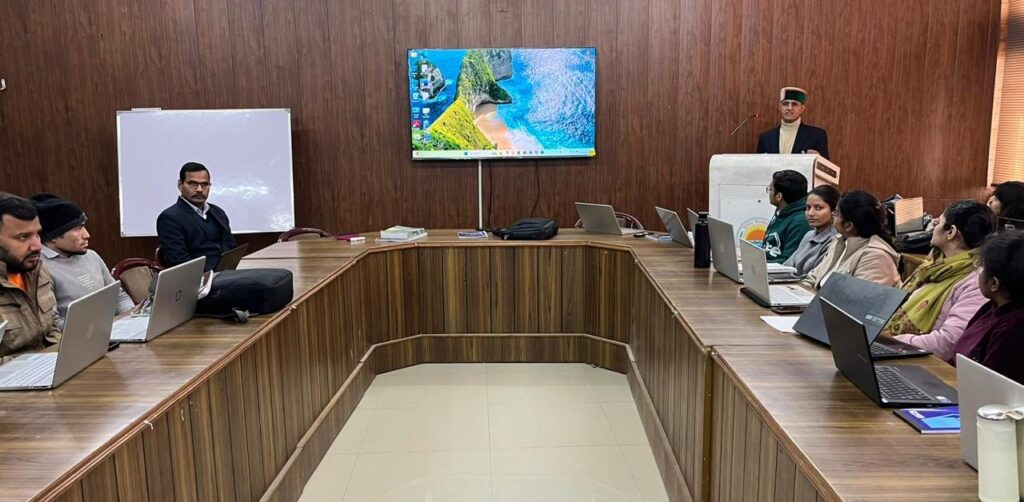 Inauguration of weekly research methodology workshop in Kurukshetra University Department of Commerce, 44 researchers participated