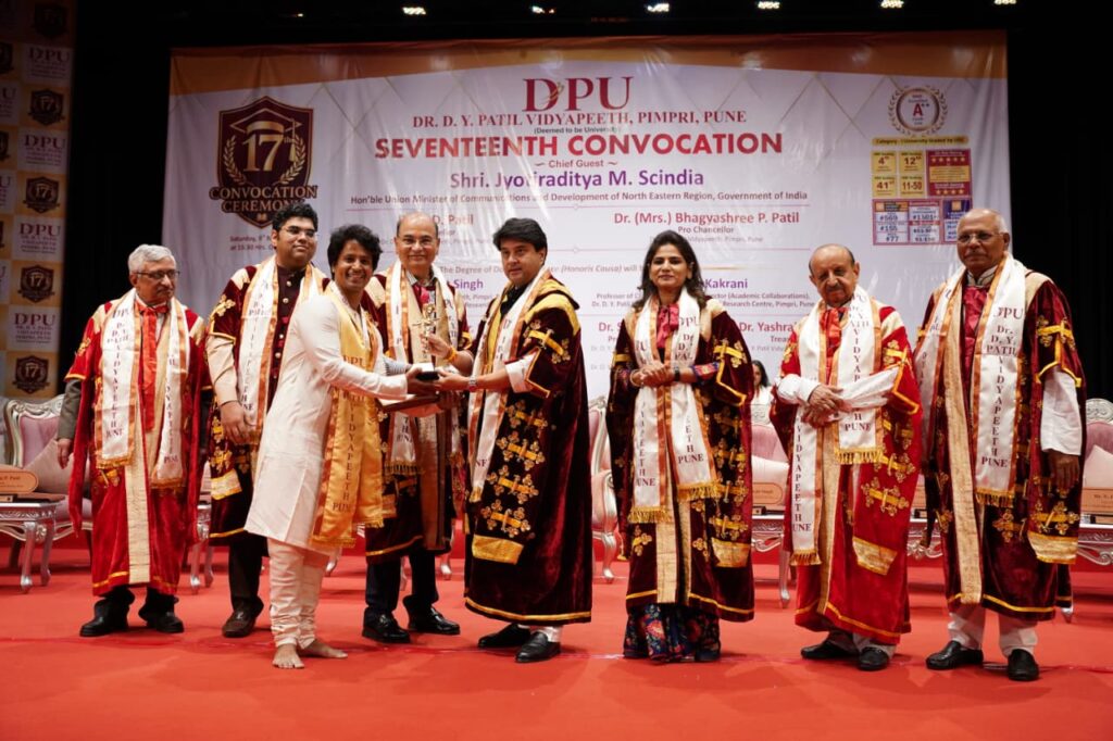 Speaking at the 17th Convocation Ceremony of Dr. D. Y. Patil University in Pimpri, Union Minister Jyotiraditya Scindia appealed to the youth to take the lead in realizing 'Viksit Bharat 2047'.